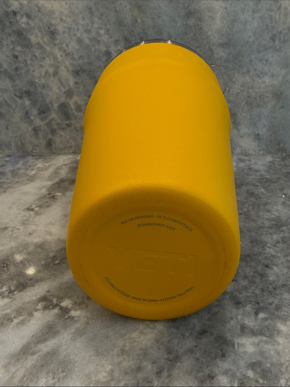 Yeti RAMBLER®
26 OZ STACKABLE CUP Alpine Yellow - Picture 3 of 3